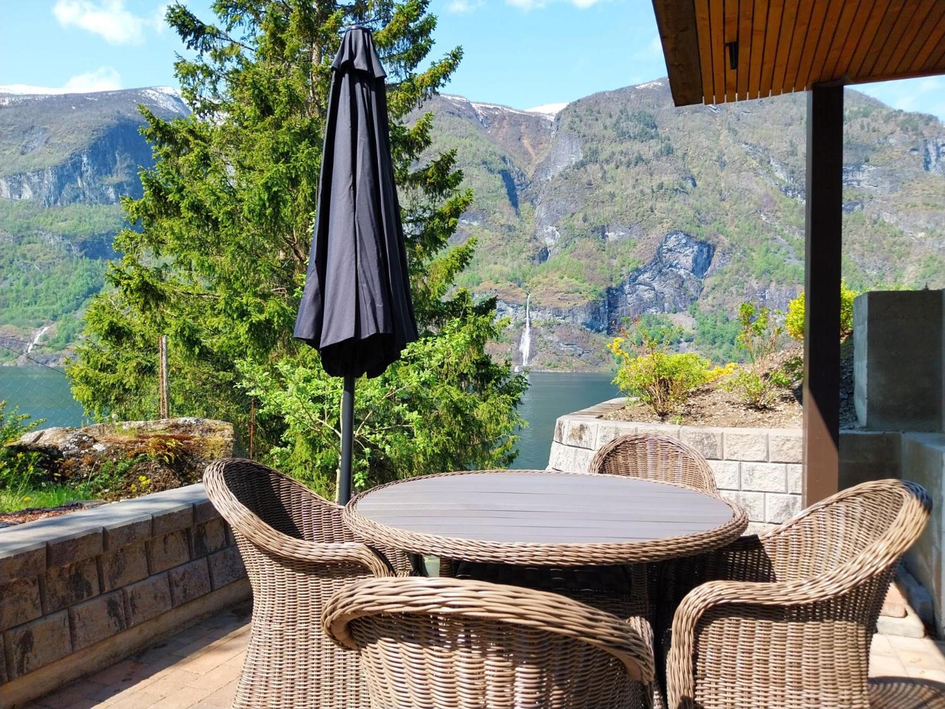 Ferienwohnung Otnes Fjordside Aurland Exterior foto