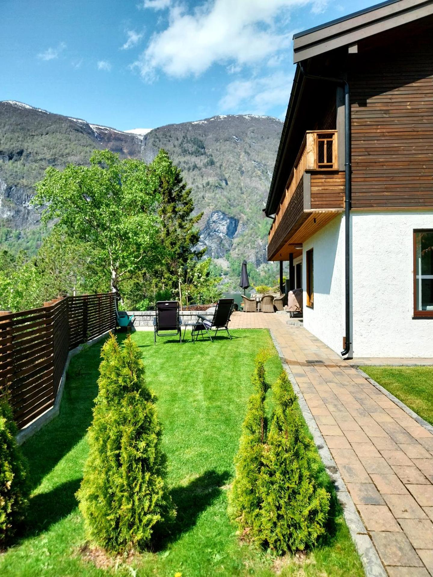 Ferienwohnung Otnes Fjordside Aurland Exterior foto